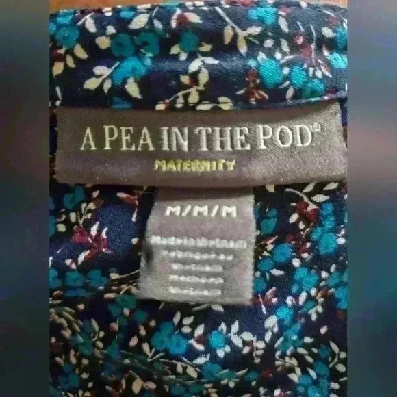 A Pea in the Pod Women's Long Sleeved Floral Maternity Blouse - Picture 4 of 4